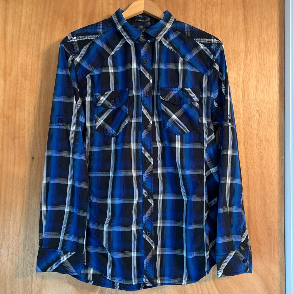 Helix button Athletic fit down size Large